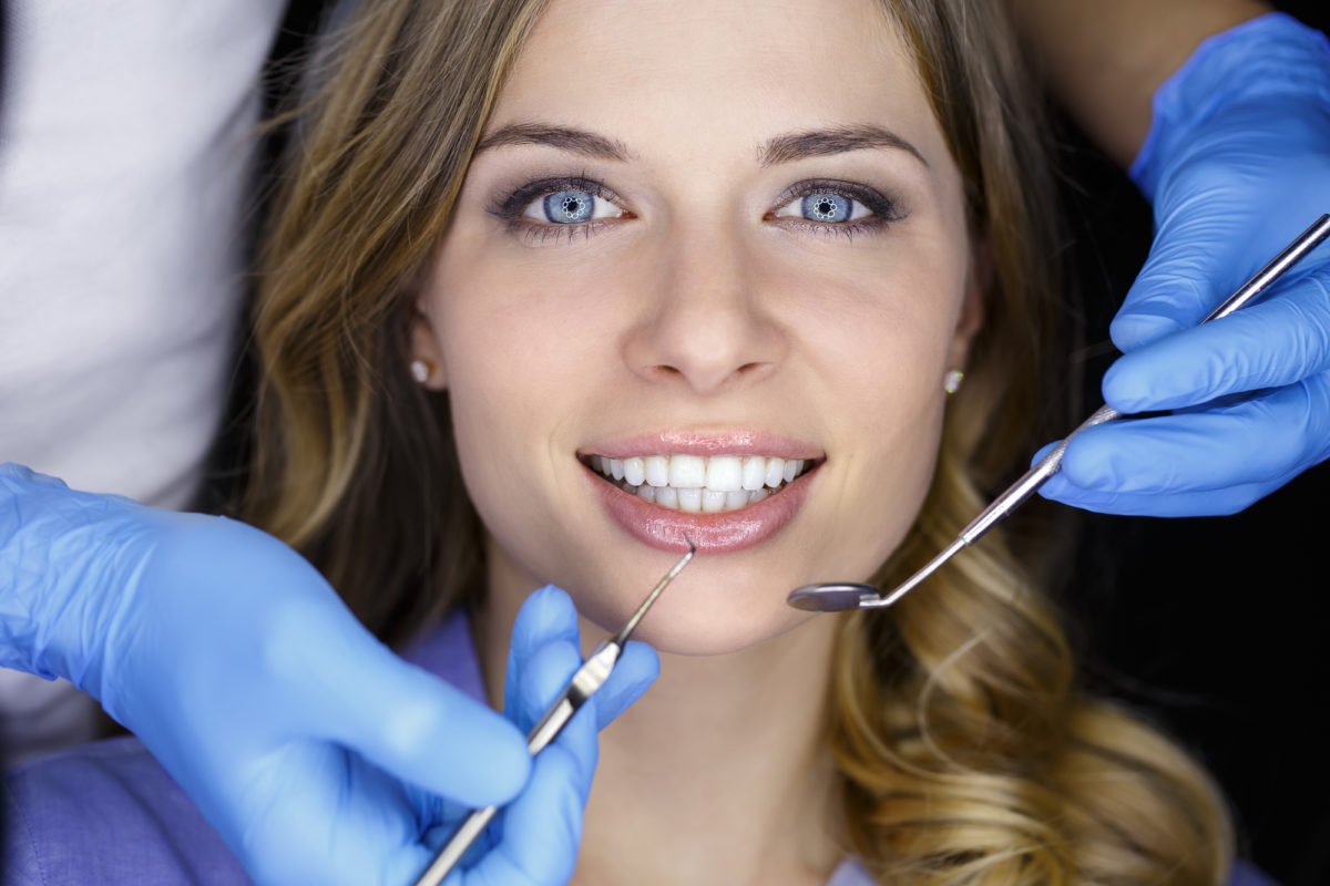 Smile Makeover: 5 Problems Cosmetic Dentistry Can Fix